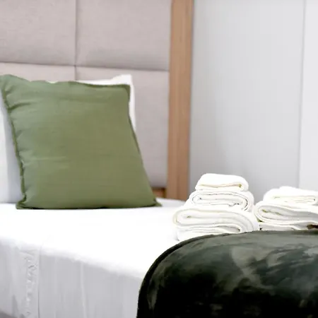 Serenity Apartment Golem (Tirana)
