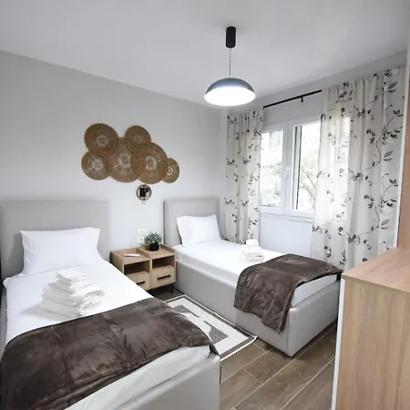 Serenity Apartment *