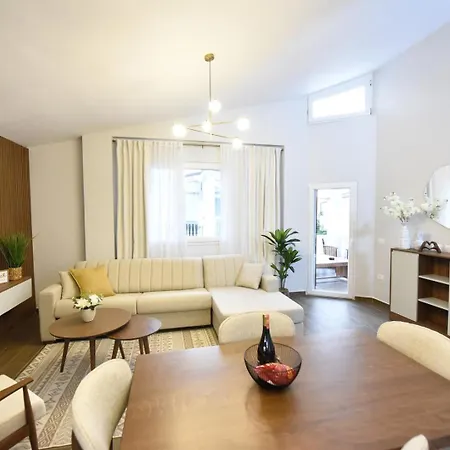 Serenity Апартаменты *