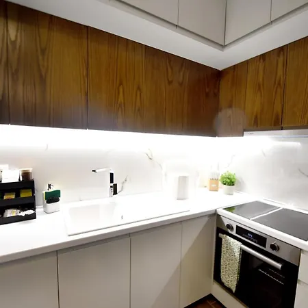 Апартаменты Serenity Голем