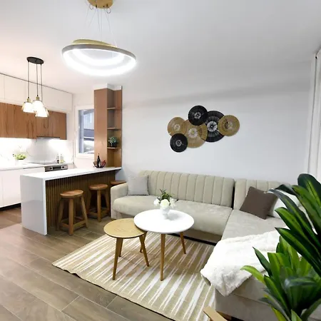 Serenity Apartment *