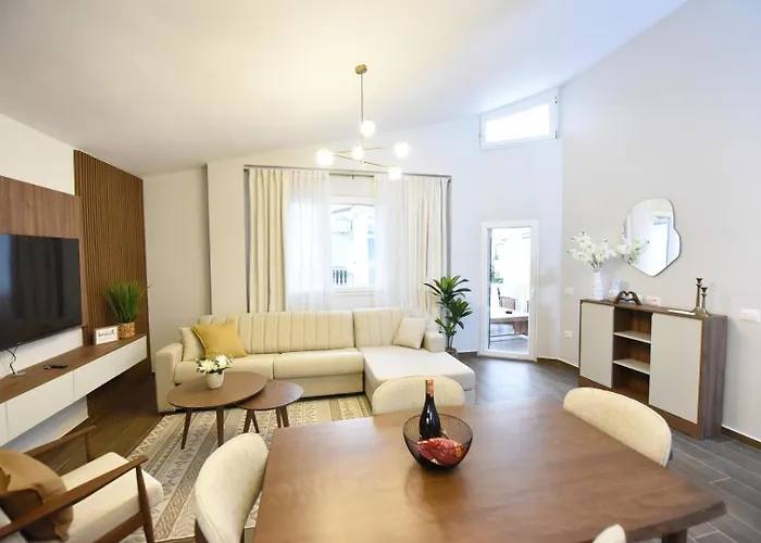 Serenity Apartment *